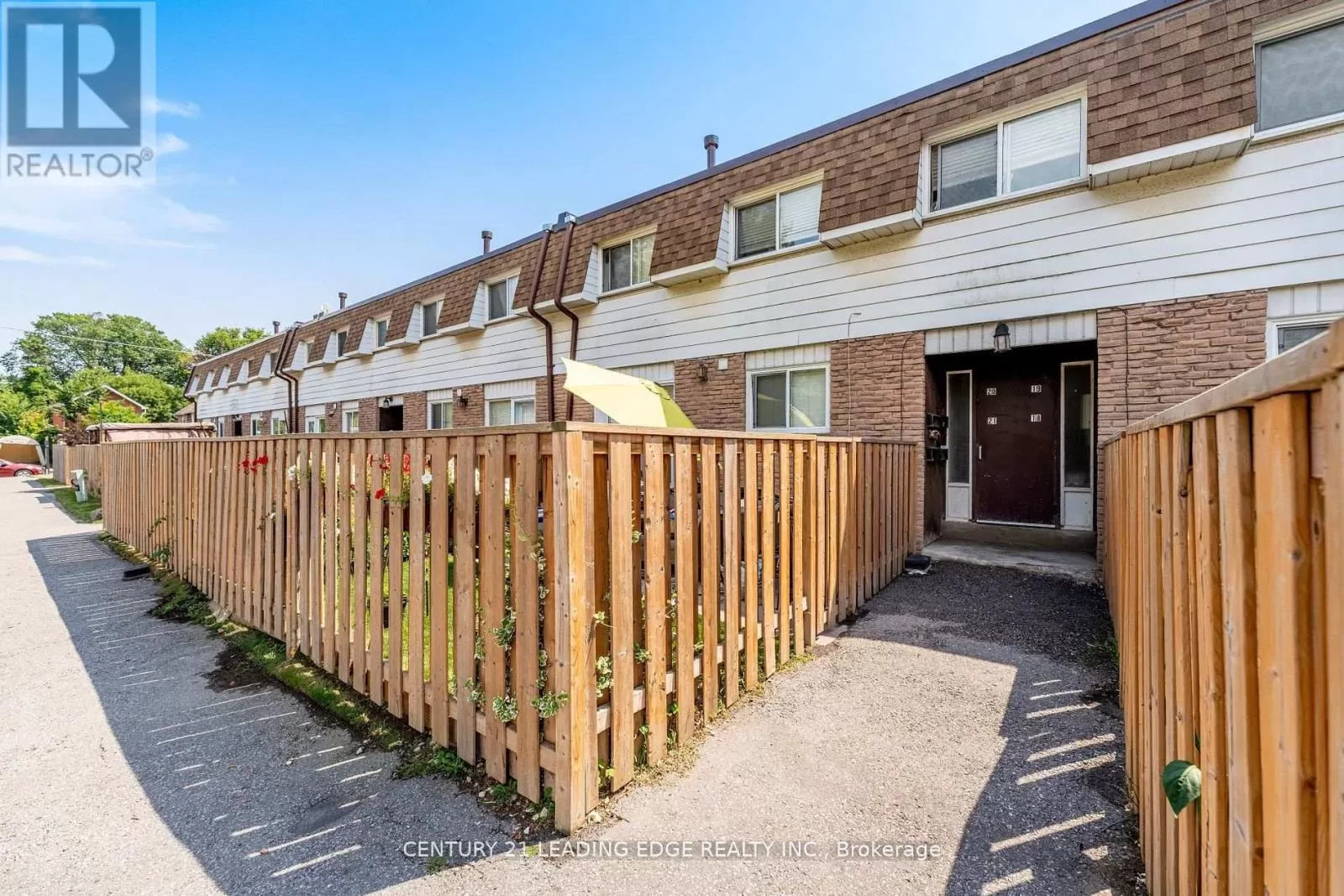 Row / Townhouse for rent: 19 - 730 Cedar Street, Oshawa, Ontario L1H 4M6