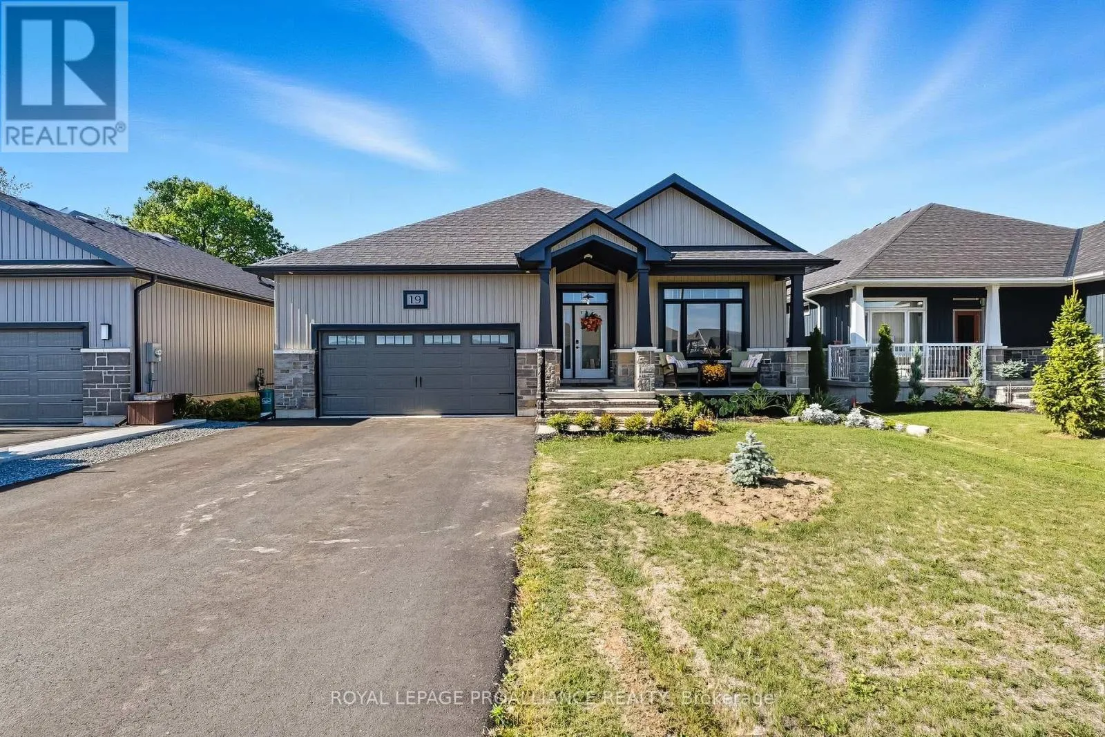 House for rent: 19 Ambrosia Terrace, Quinte West, Ontario K8V 0G6