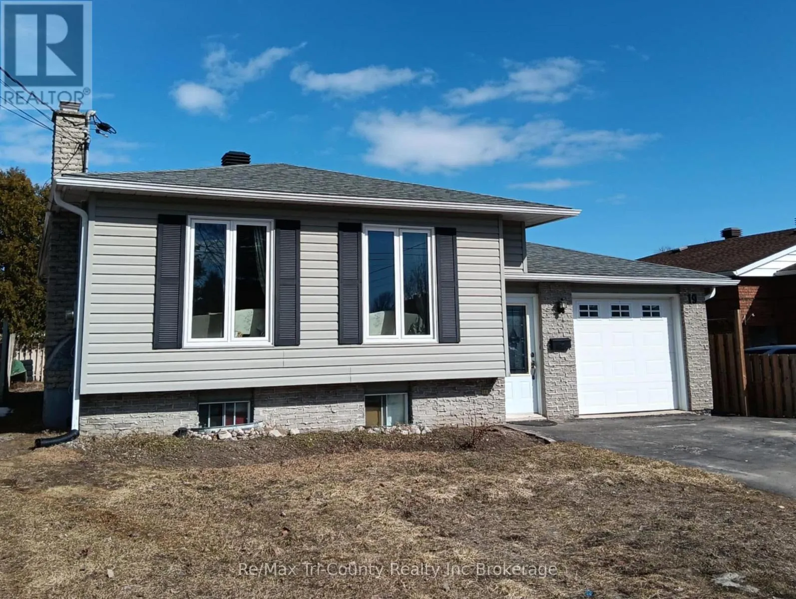 House for rent: 19 Belleview Crescent, North Bay, Ontario P1B 8V2