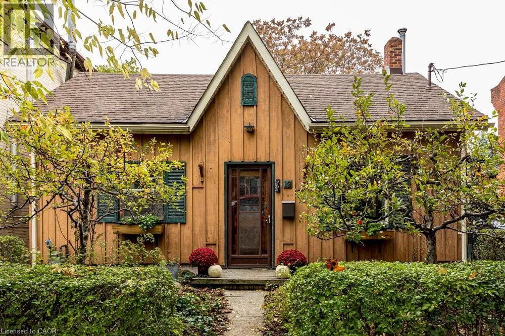 House for rent: 19 Blythe Street, Hamilton, Ontario L8N 2W3