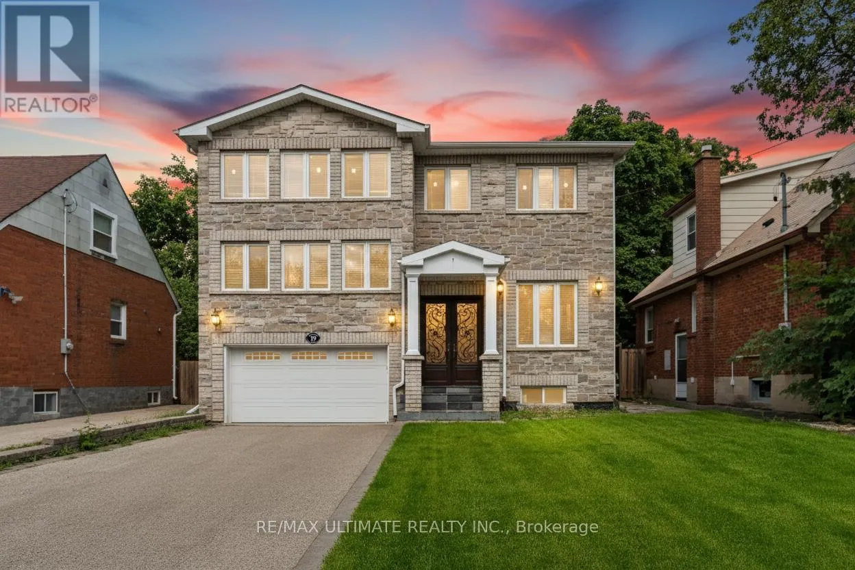 House for rent: 19 Bonnington Place, Toronto, Ontario M2N 4V2