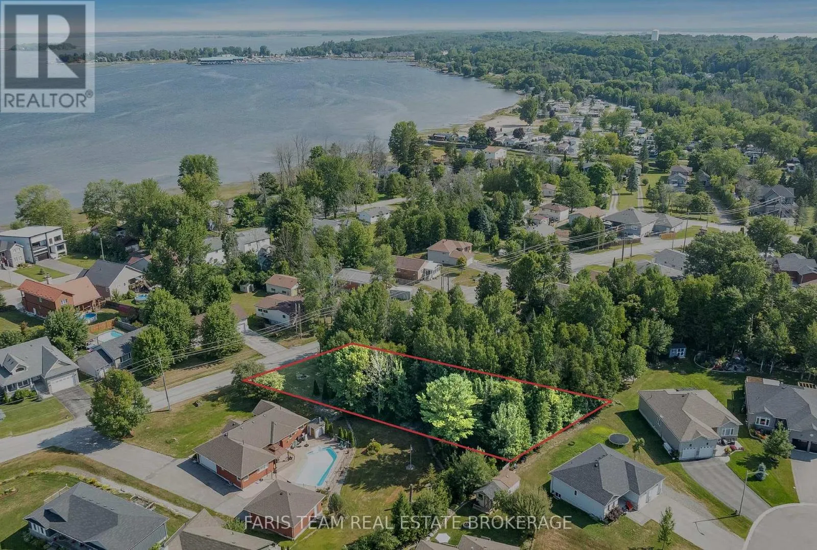 19 Bourgeois Beach Road, Tay, Ontario L0K 2A0