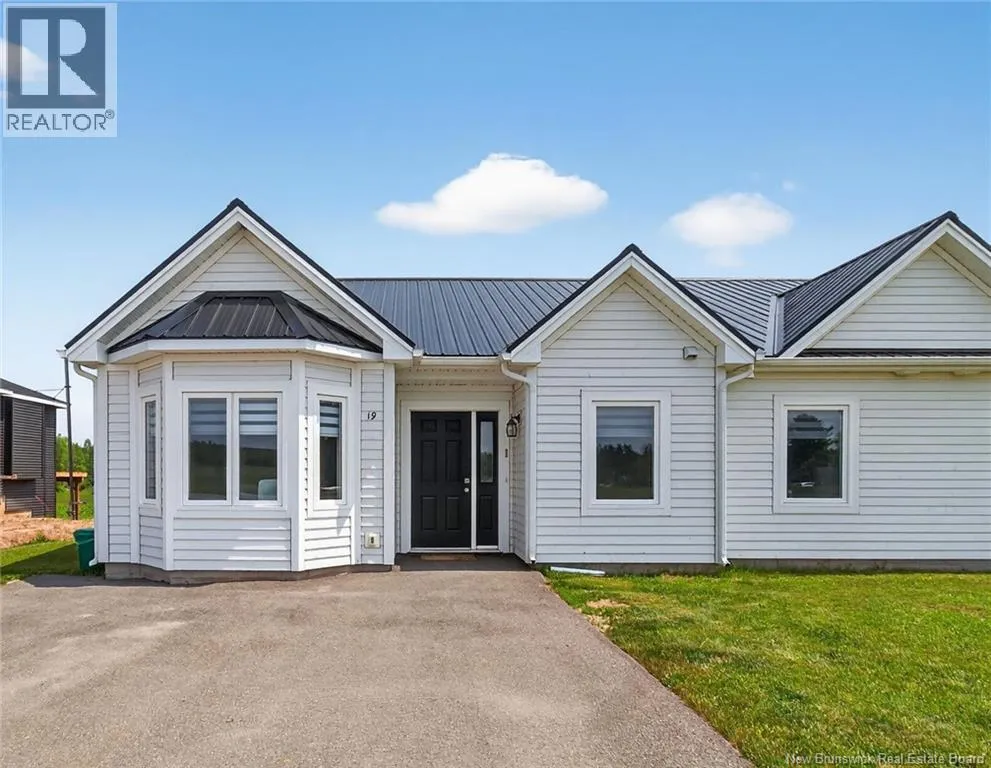 19 Braam Crescent, Hillsborough, New Brunswick E4H 0B6