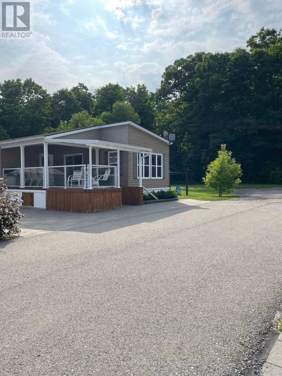 House for rent: 19 Cedar St. - 4449 Milburough Line, Burlington, Ontario L7P 0C5