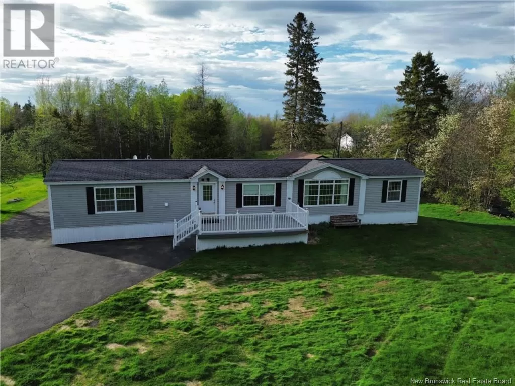 House for rent: 19 Cox Point Road, Cumberland Bay, New Brunswick E4A 2X1