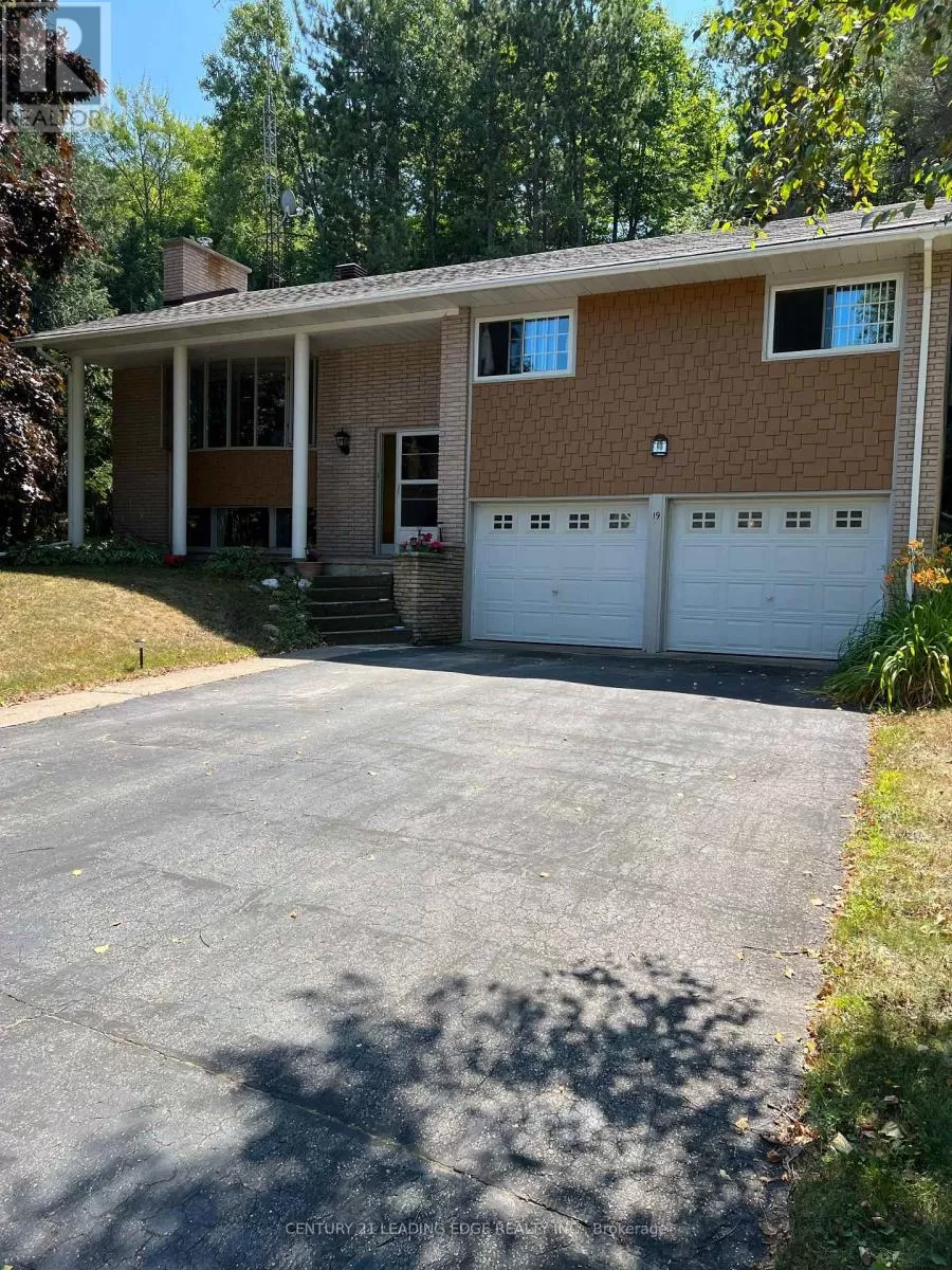 House for rent: 19 Forest Hill Road, Bancroft, Ontario K0L 1C0