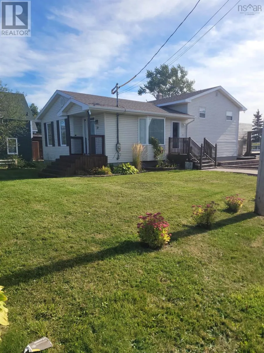House for rent: 19 Highland Street, Glace Bay, Nova Scotia B1A 2T4