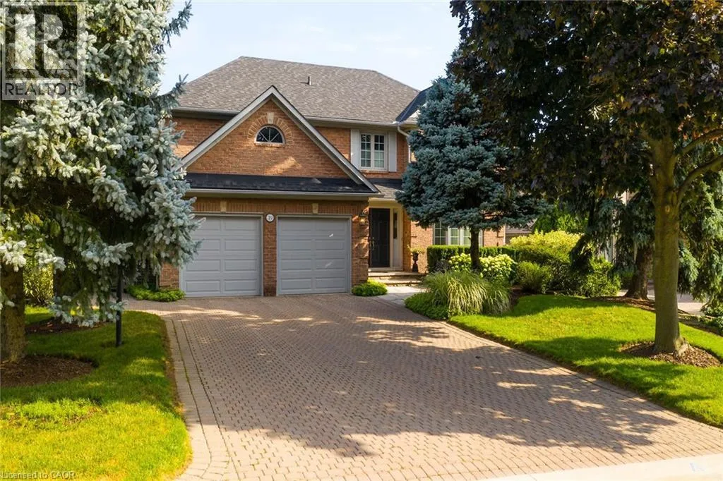 House for rent: 19 Honeysuckle Crescent, Ancaster, Ontario L9K 1A9