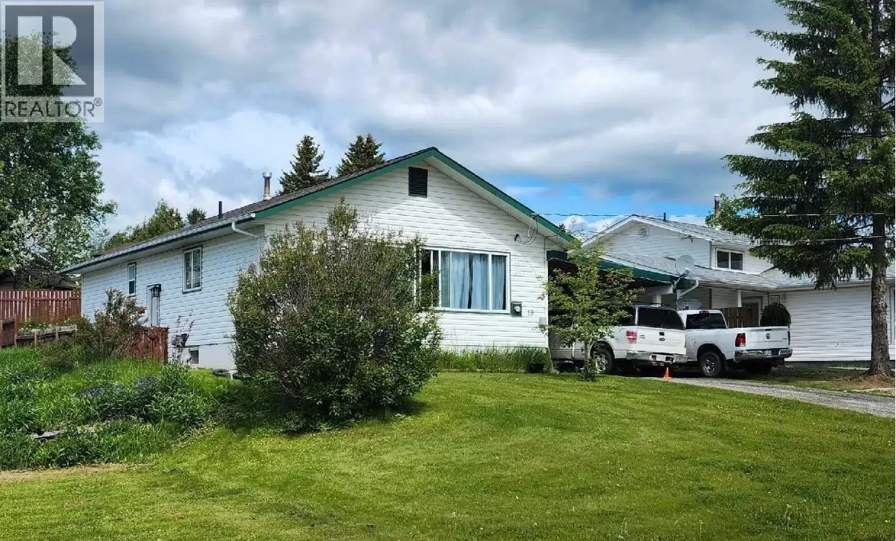 House for rent: 19 Ingenika Drive, Mackenzie, British Columbia V0J 2C0