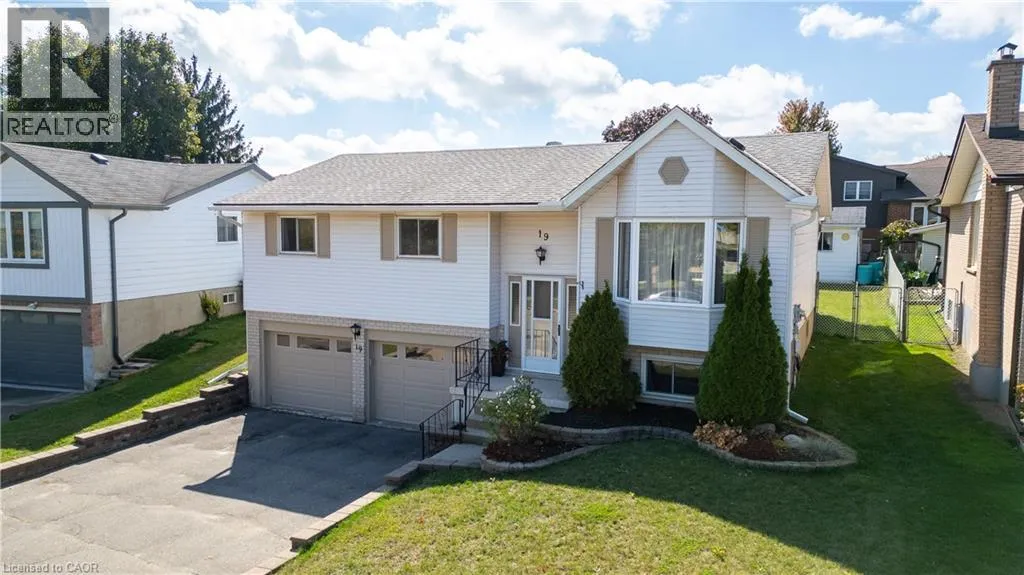 House for rent: 19 Kesselring Drive, Kitchener, Ontario N2E 2P3