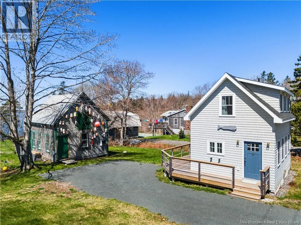 Recreational for rent: 19 North Road, Campobello Island, New Brunswick E5E 1C1