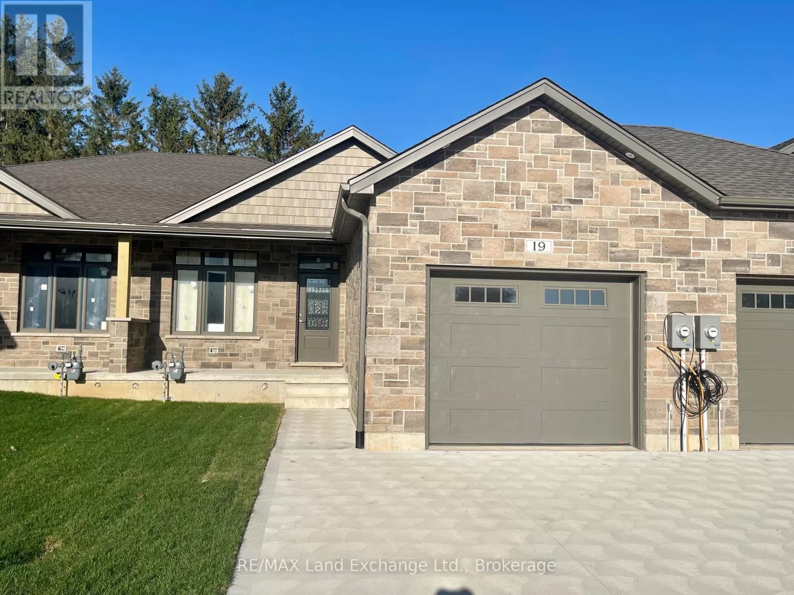 Row / Townhouse for rent: 19 Nyah Court, Kincardine, Ontario N0G 2T0
