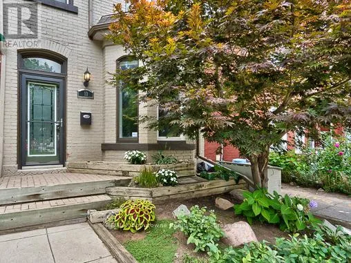 House for rent: 19 Oxford Street, Hamilton, Ontario L8R 2W9