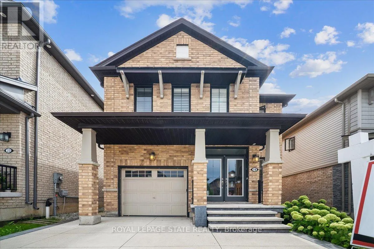 House for rent: 19 Prestwick Street, Hamilton, Ontario L8J 0K6