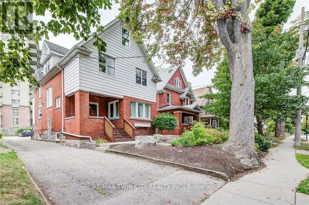 House for rent: 19 Schneider Avenue, Kitchener, Ontario N2G 1K7