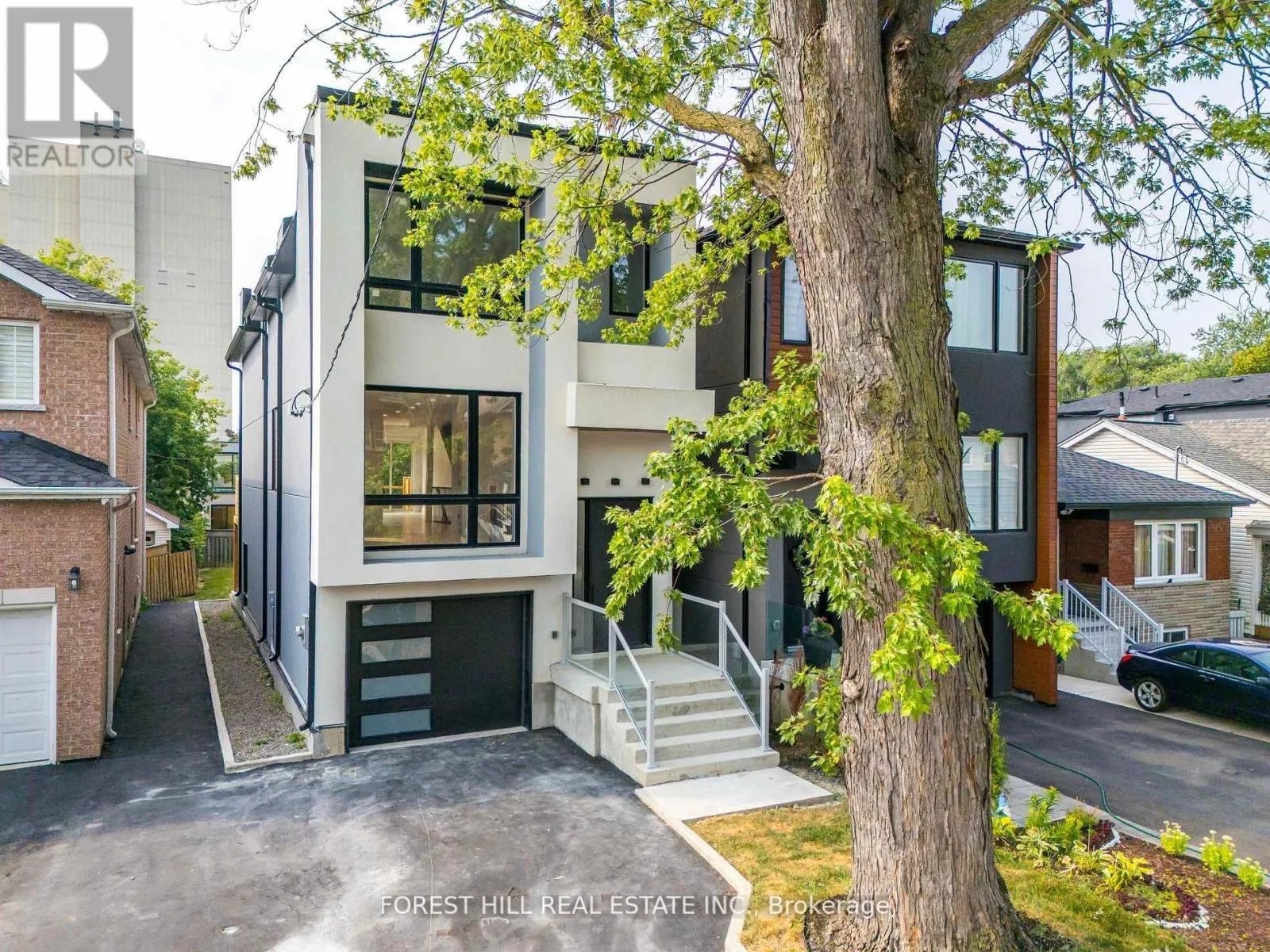 House for rent: 19 Simpson Avenue, Toronto, Ontario M8Z 1C9