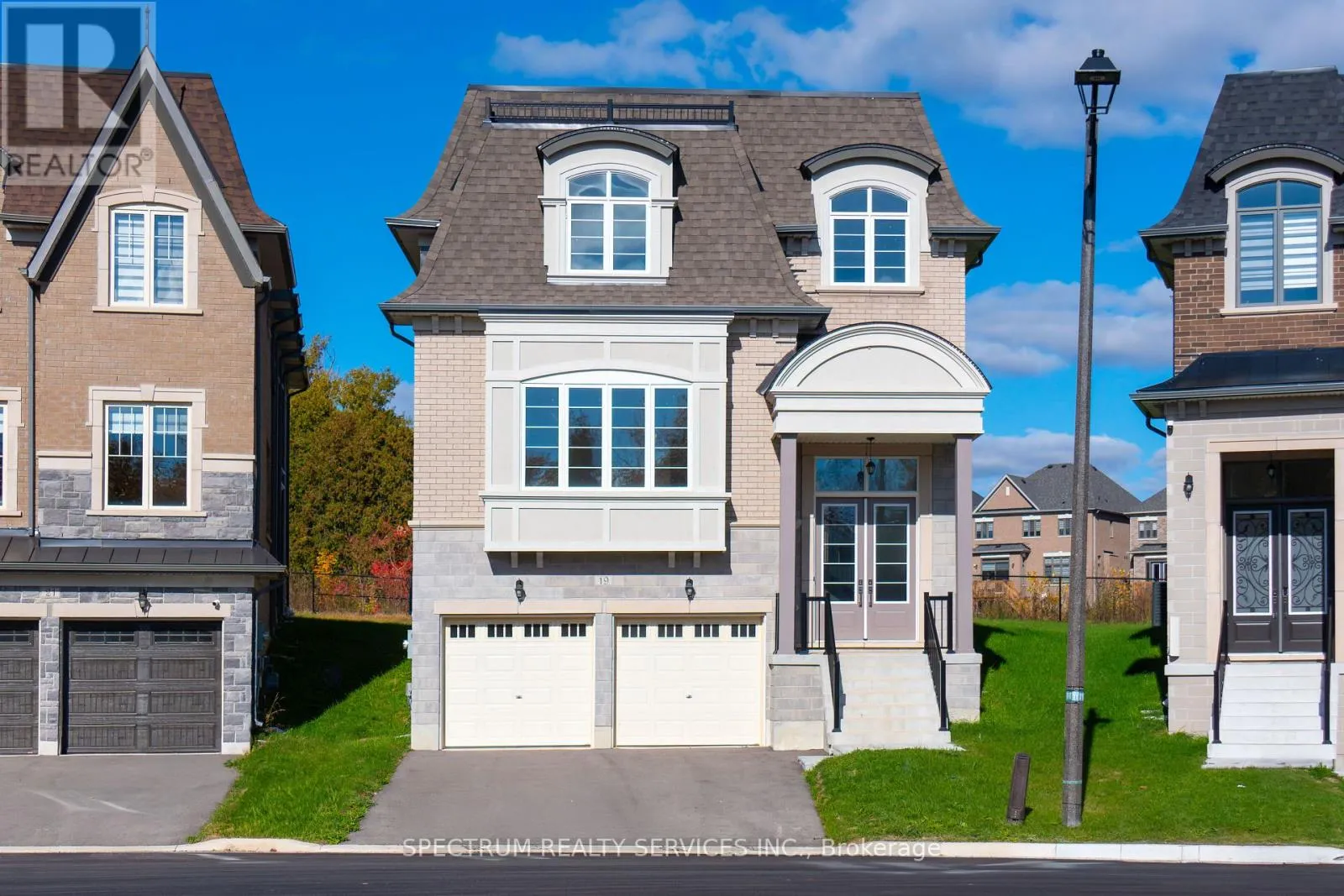 House for rent: 19 Swamp Sparrow Court, Caledon, Ontario L7C 4M7