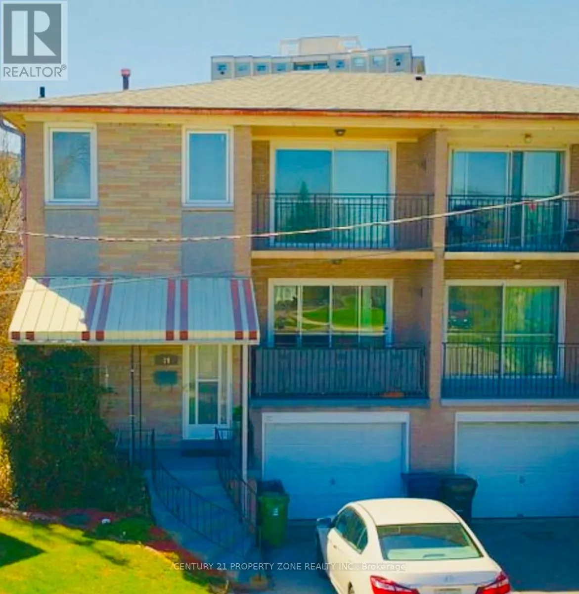 House for rent: 19 Terryellen Crescent, Toronto, Ontario M9C 1H6