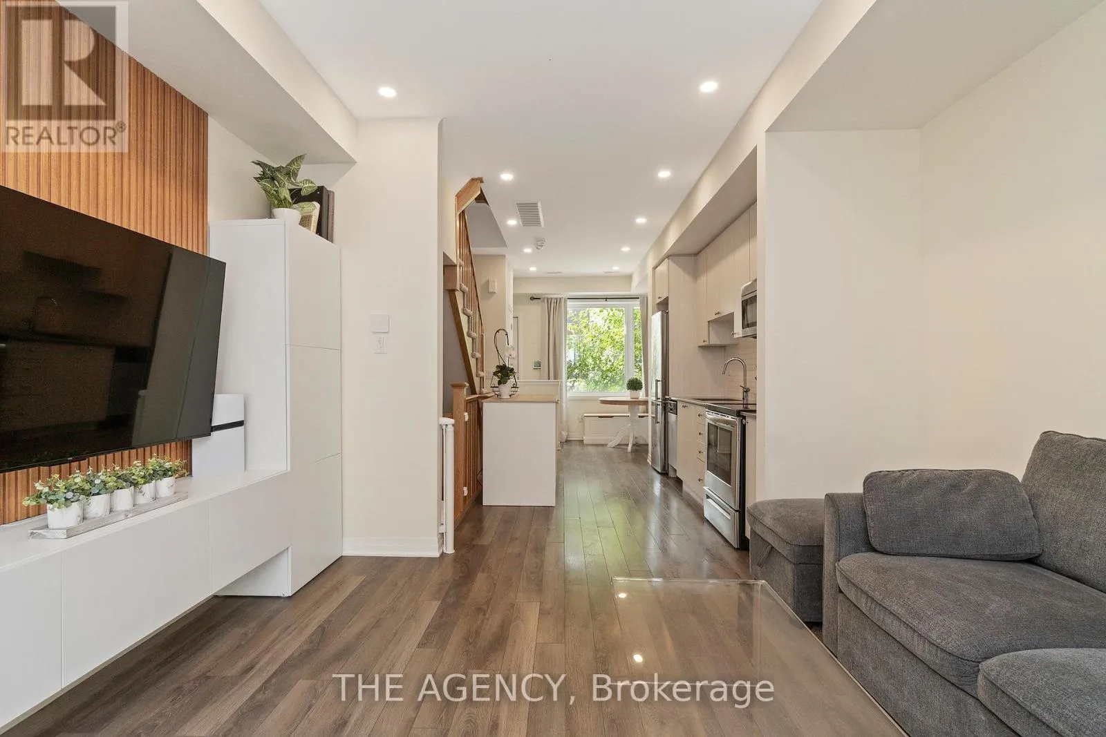 Row / Townhouse for rent: 19 Thomas Mulholland Drive, Toronto, Ontario M3K 0B5