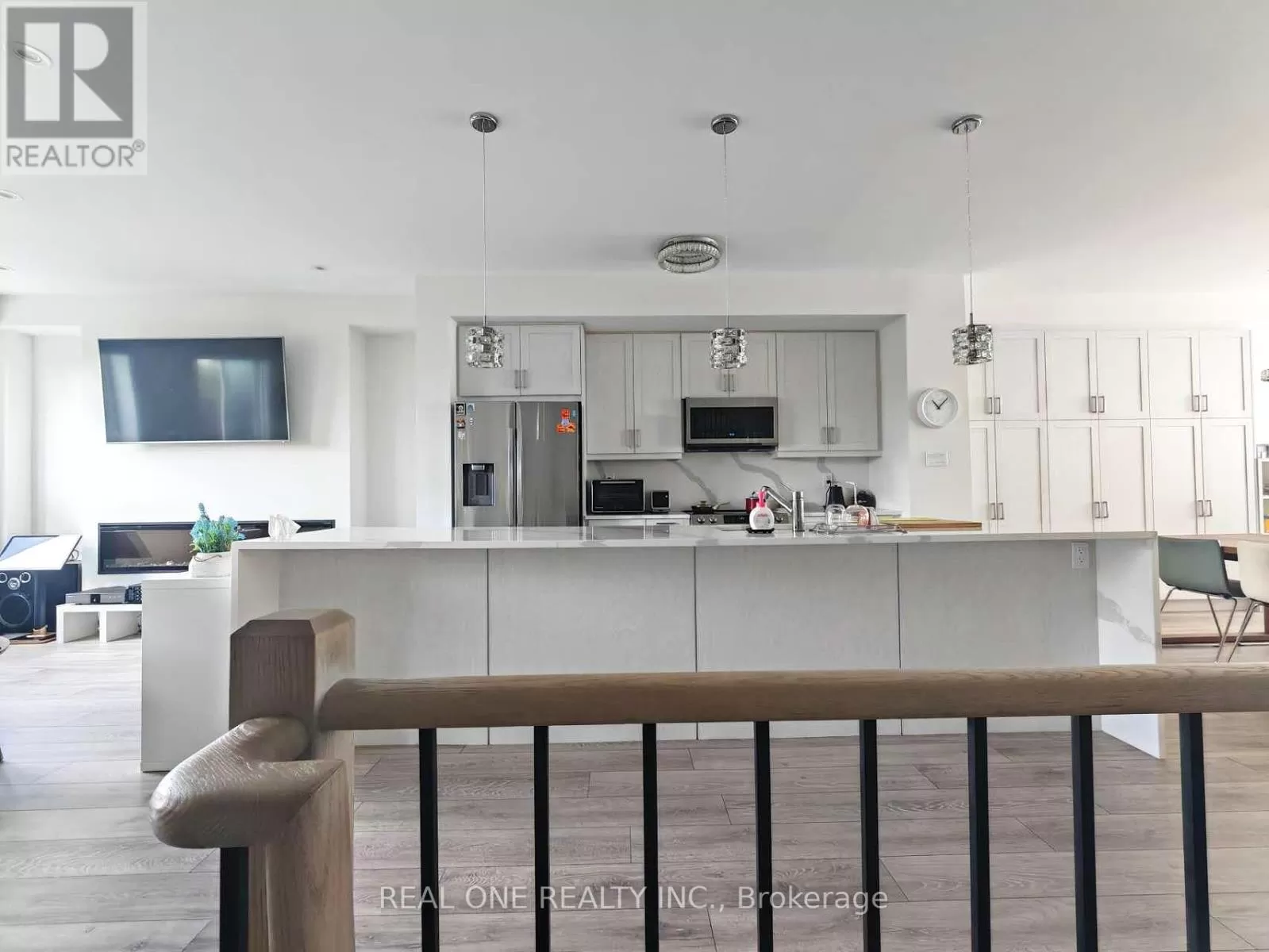 Row / Townhouse for rent: 19 Woodstream Drive, Toronto, Ontario M9W 0G1