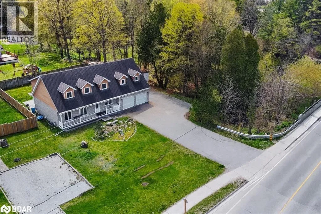 House for rent: 190 Centre Street, Angus, Ontario L0M 1B0