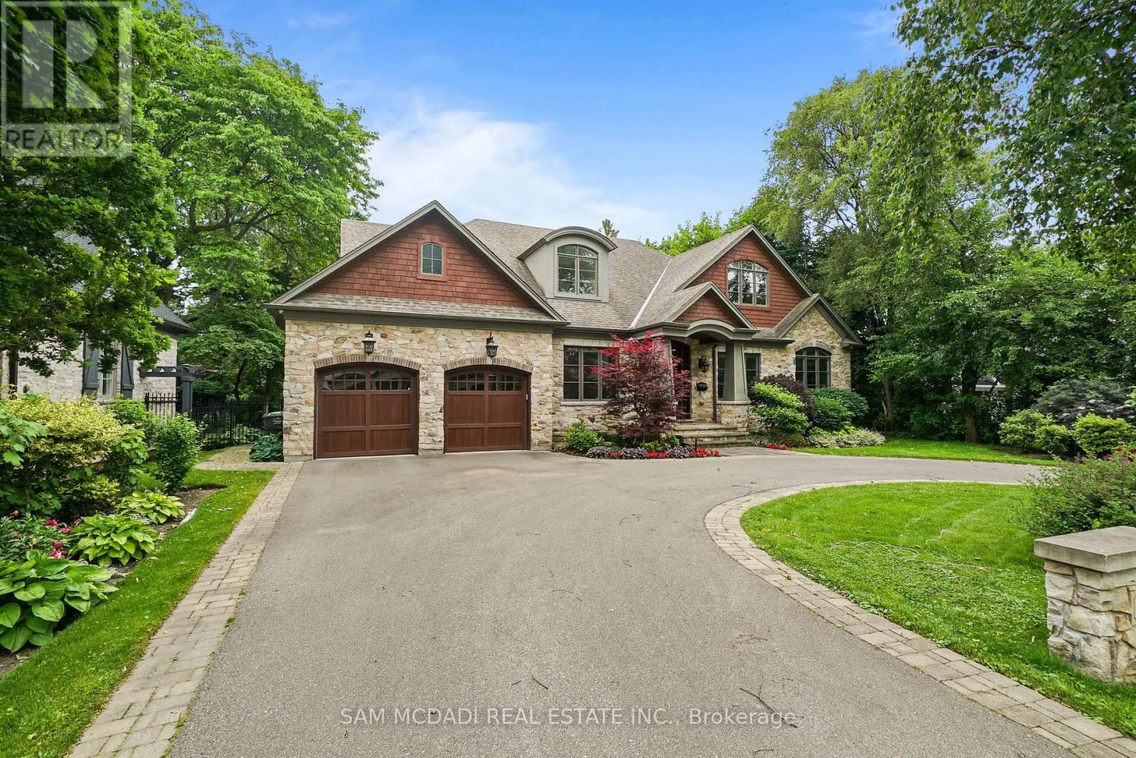 House for rent: 190 Maplewood Road, Mississauga, Ontario L5G 2M6