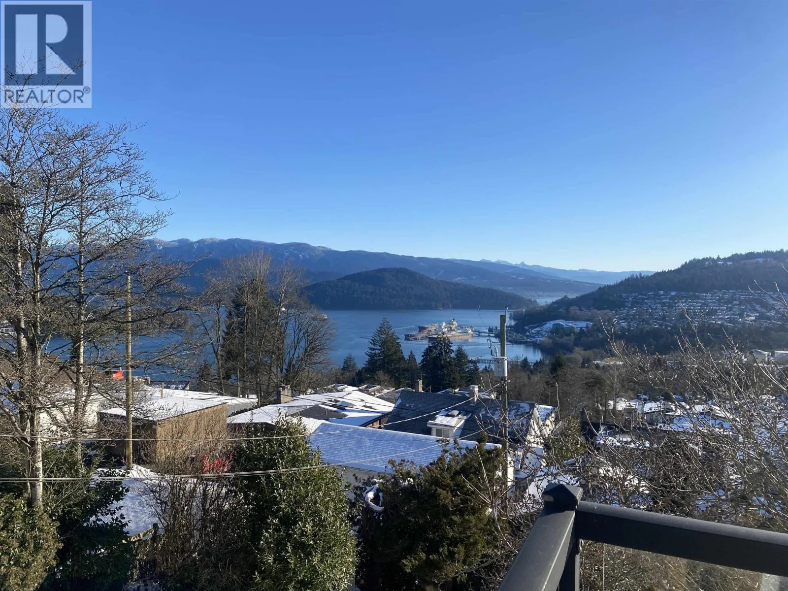 House for rent: 190 N Ellesmere Avenue, Burnaby, British Columbia V5B 1J8