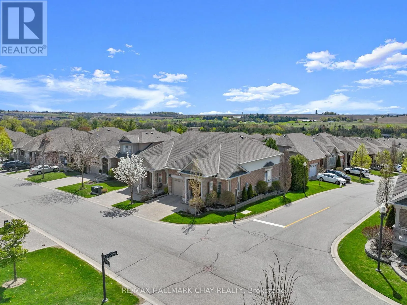 190 Ridge Way, New Tecumseth, Ontario L9R 0H3