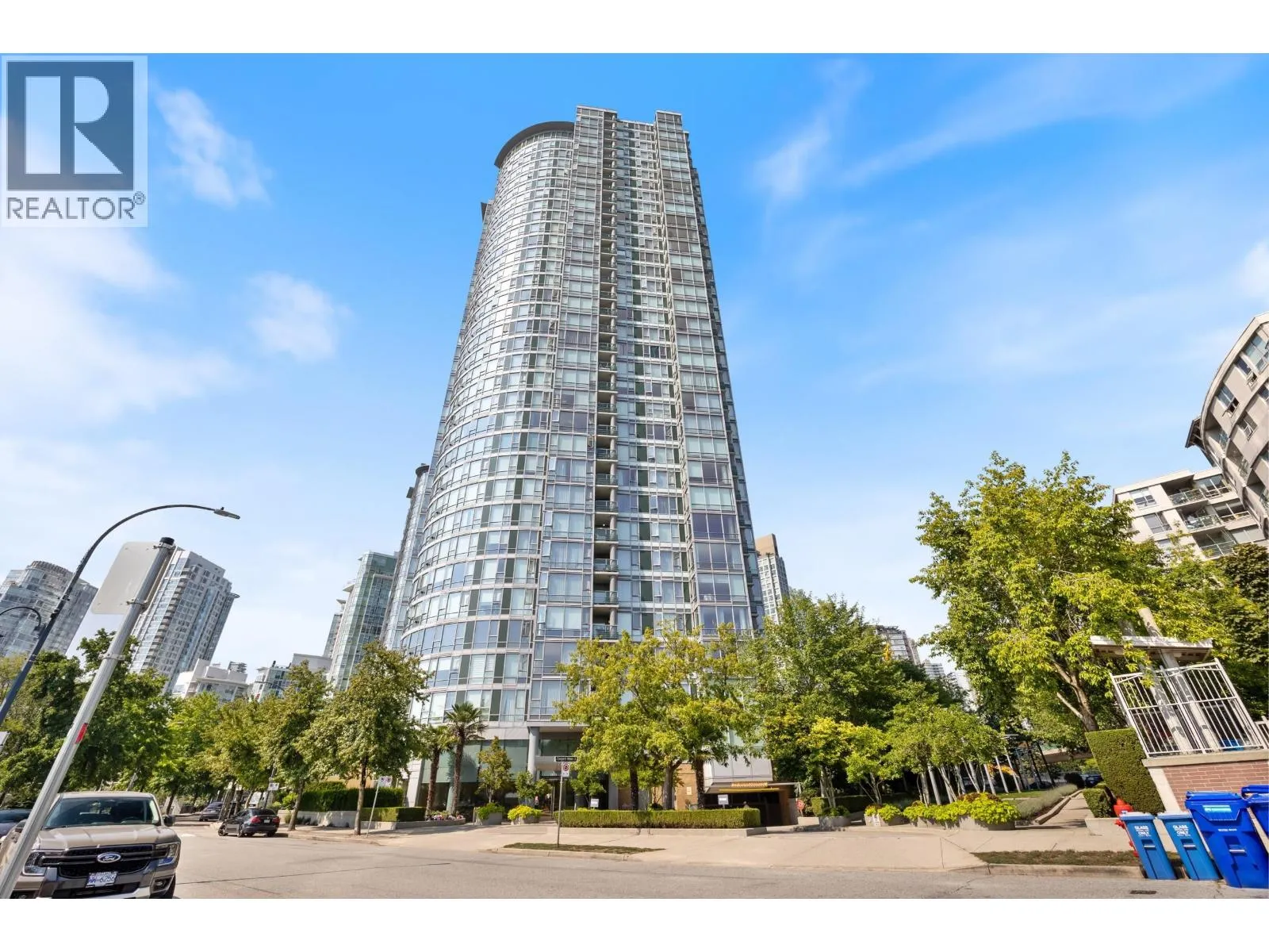 Apartment for rent: 1901 1033 Marinaside Crescent, Vancouver, British Columbia V6Z 3A3