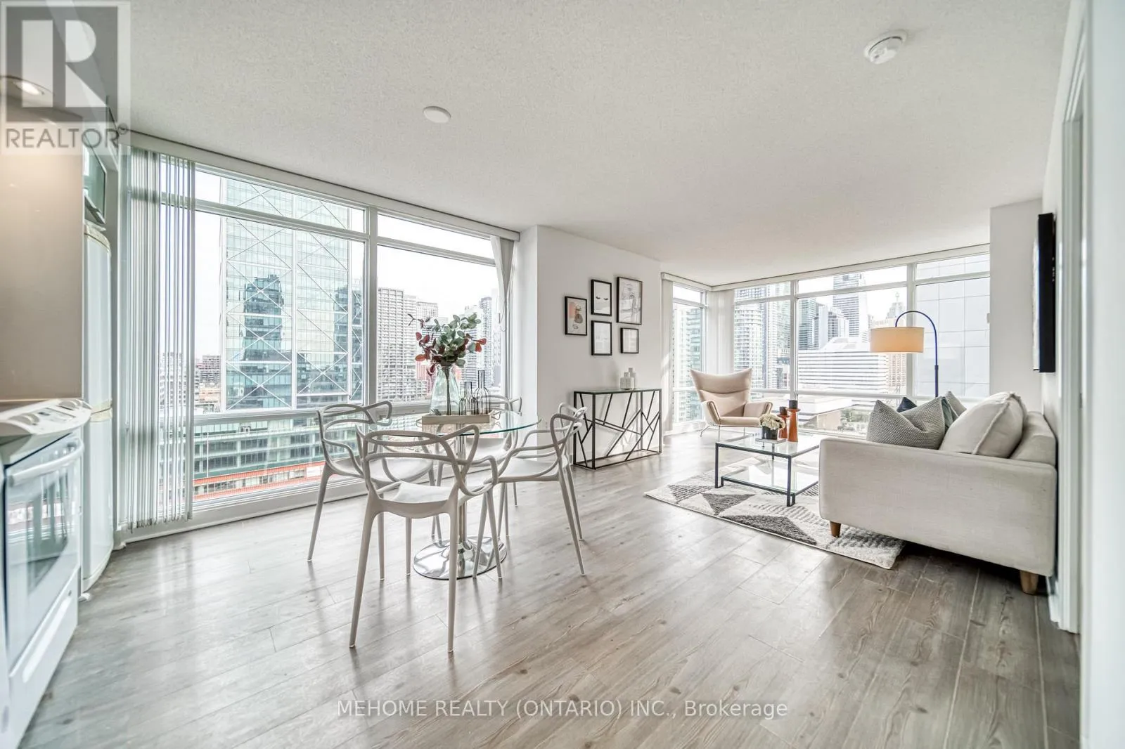 Apartment for rent: 1902 - 25 Telegram Mews, Toronto, Ontario M5V 3Z1