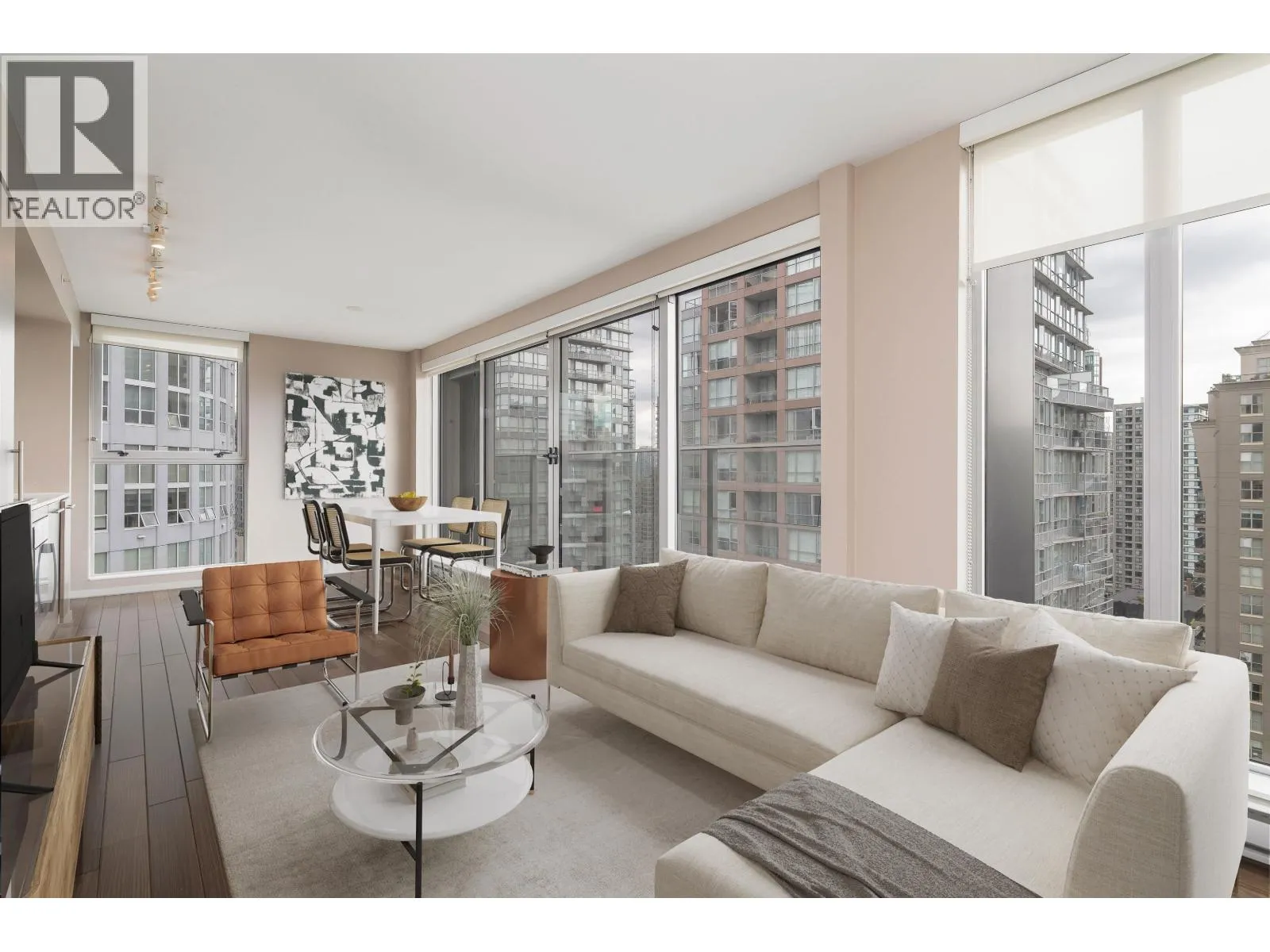 Apartment for rent: 1902 999 Seymour Street, Vancouver, British Columbia V6B 0M5