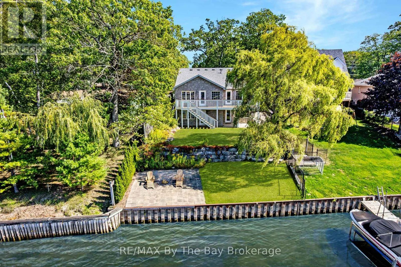 House for rent: 1902 River Road W, Wasaga Beach, Ontario L9Z 2W2