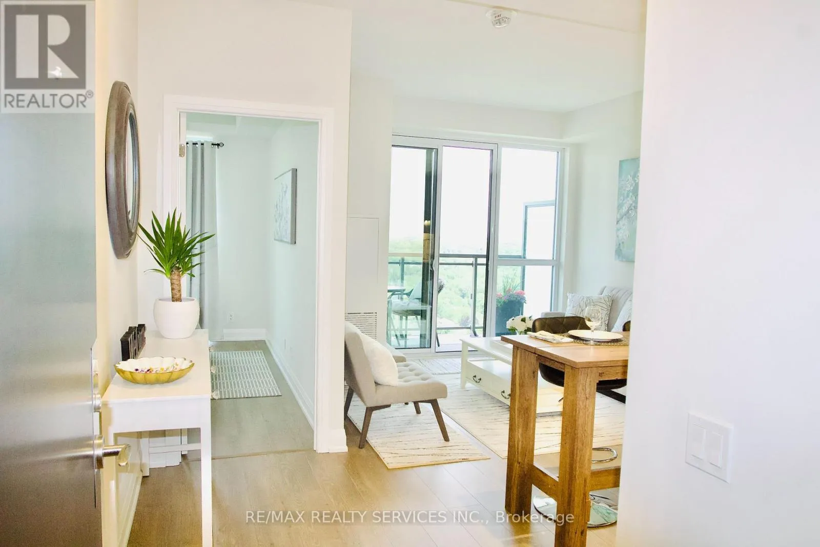 Apartment for rent: 1904 - 15 Lynch Street, Brampton, Ontario L6W 0C7