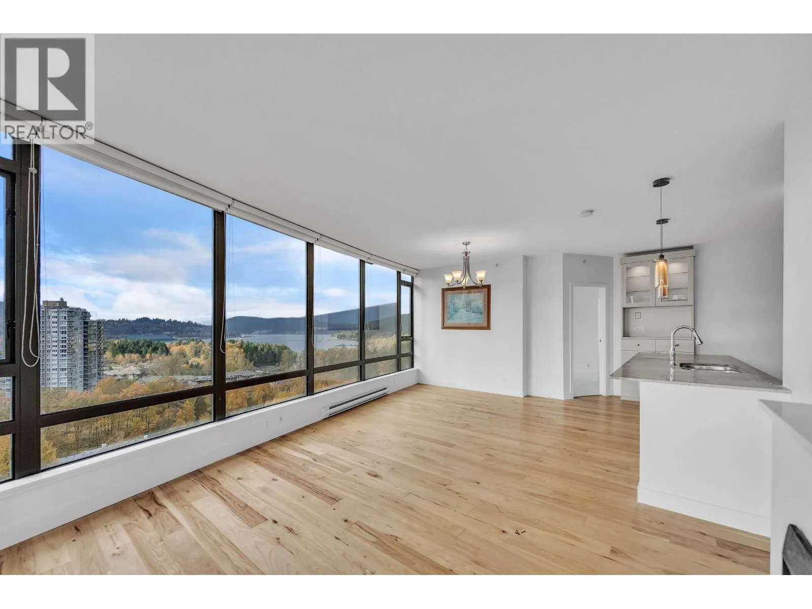 Apartment for rent: 1904 400 Capilano Road, Port Moody, British Columbia V3H 0E1