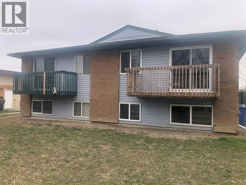 Multi-Family for rent: 1905 23 Street N, Lethbridge, Alberta T1H 4K3