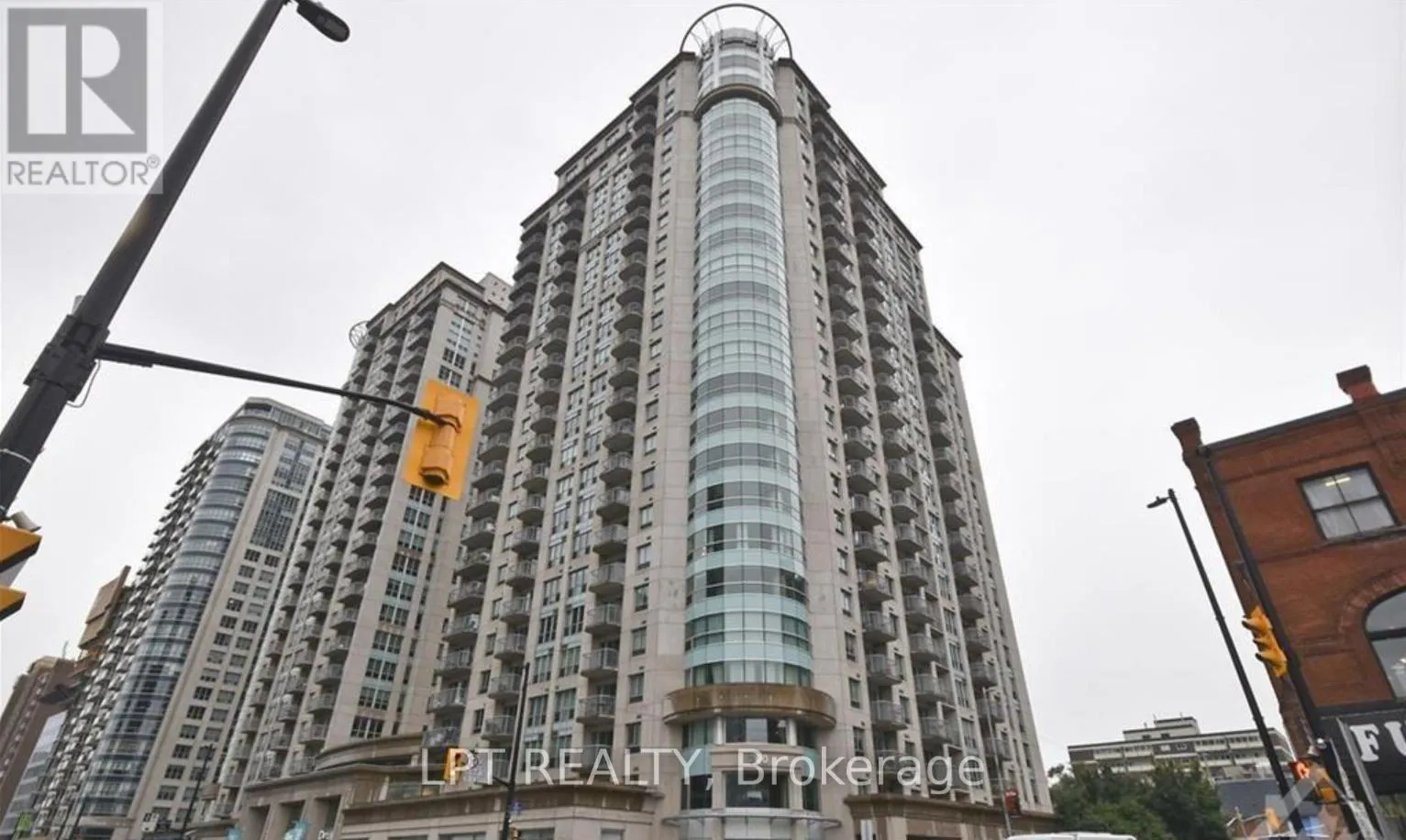 Apartment for rent: 1905 - 234 Rideau Street, Ottawa, Ontario K1N 0A9