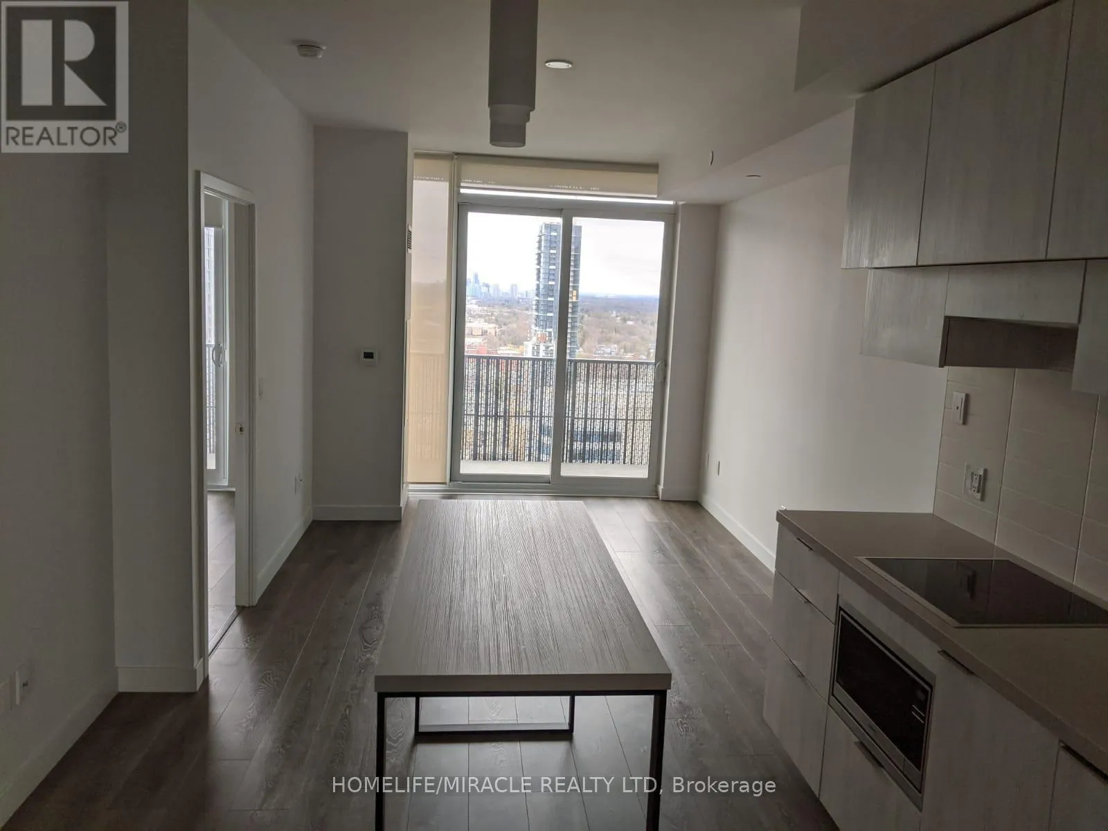 Apartment for rent: 1906 - 8 Eglington Avenue E, Toronto, Ontario M4P 0C1