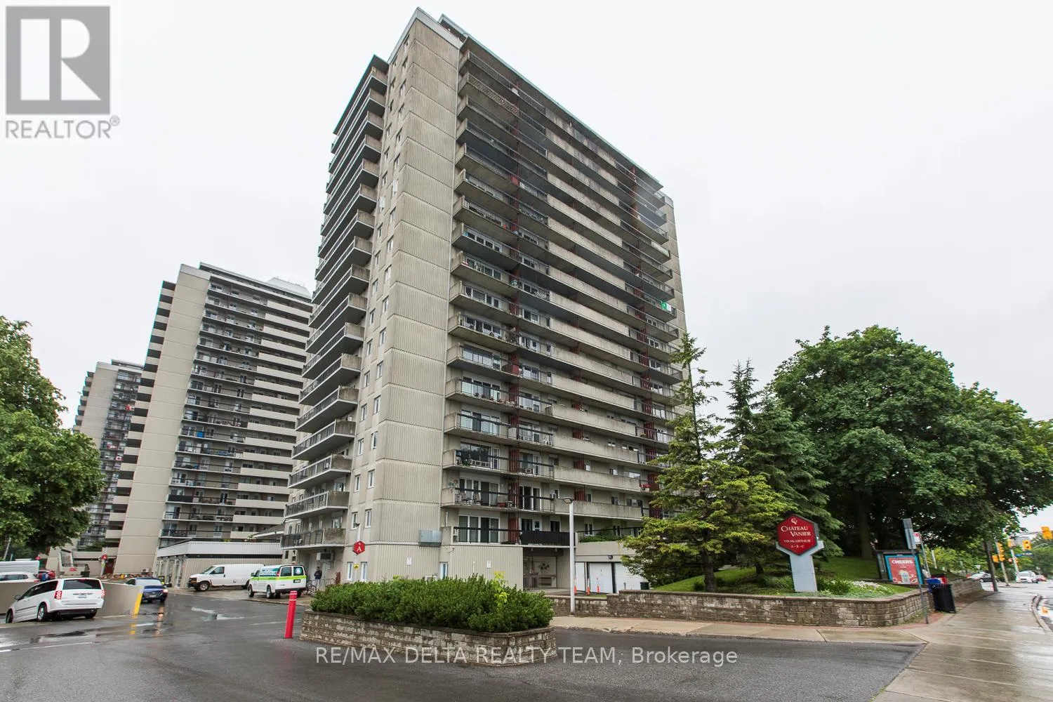 Apartment for rent: 1907 - 158c Mcarthur Avenue, Ottawa, Ontario K1L 8E7