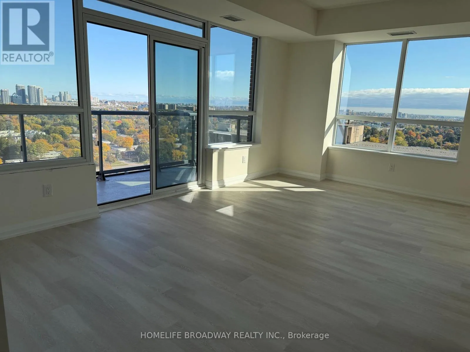 Apartment for rent: #1907 - 3260 Sheppard Avenue E, Toronto, Ontario M1T 3K3