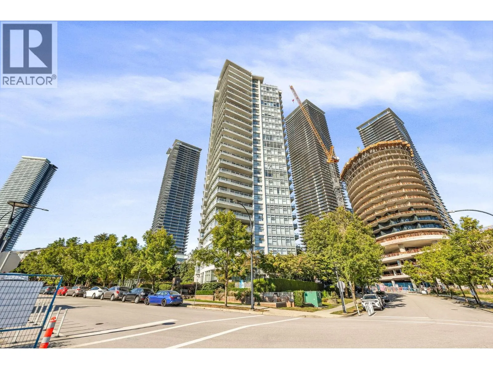 Apartment for rent: 1908 2289 Yukon Crescent, Burnaby, British Columbia V5C 0B2