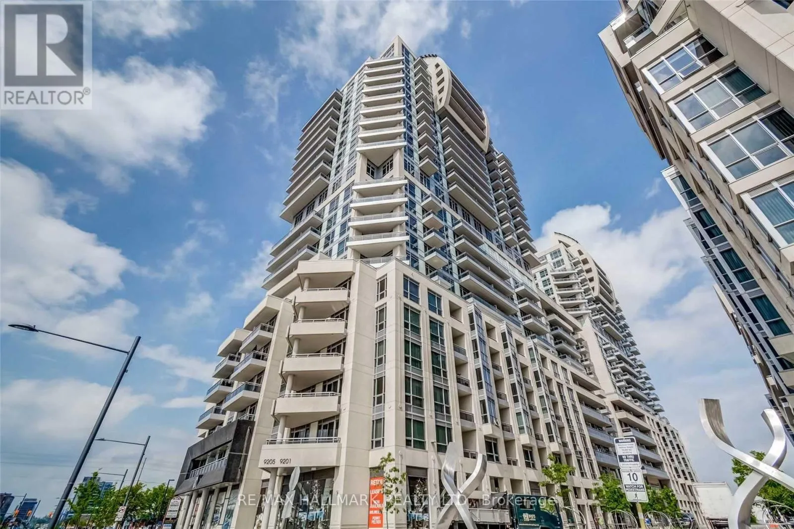 Apartment for rent: 1911nw - 9201 Yonge Street, Richmond Hill, Ontario L4C 1H9