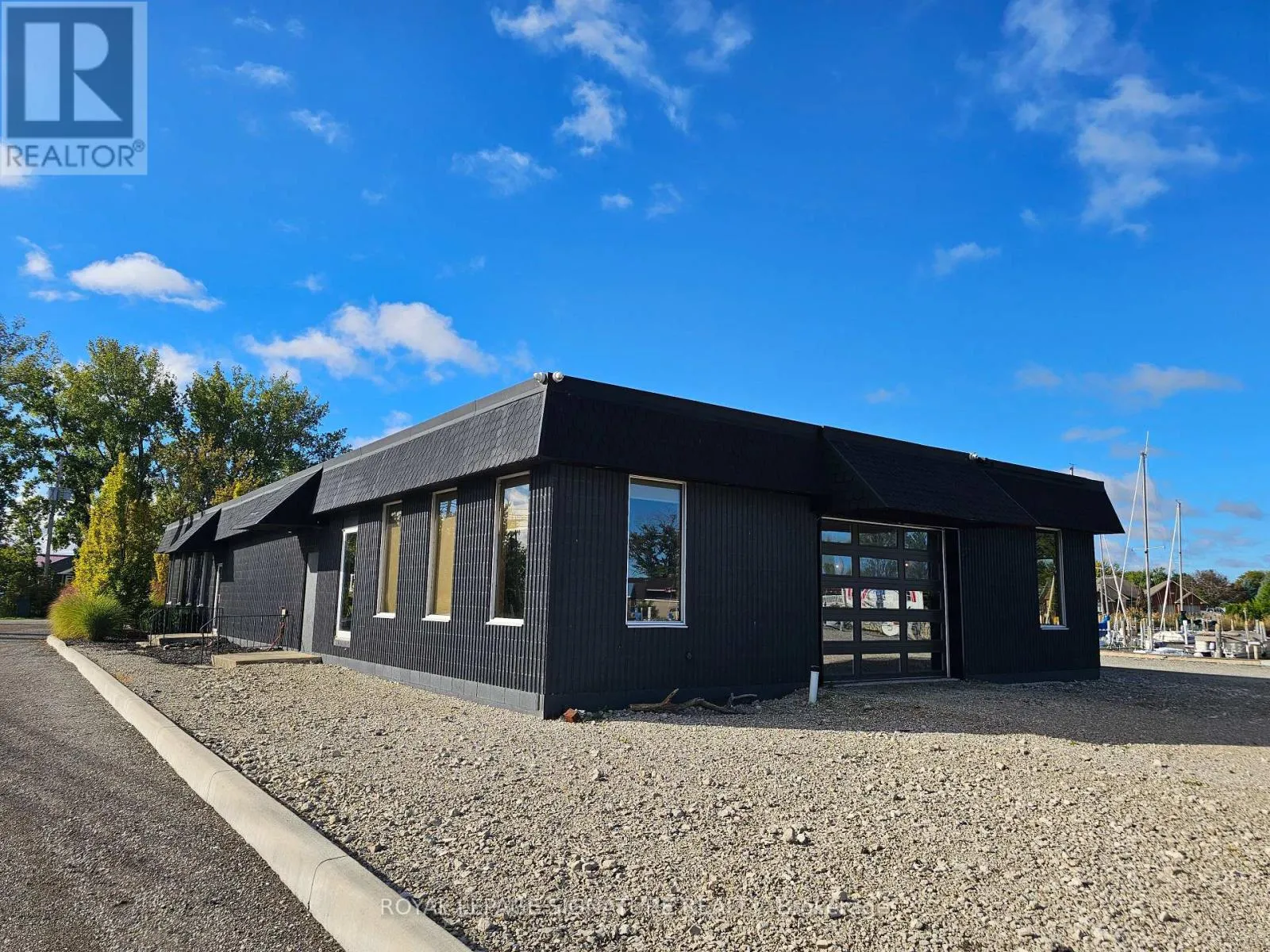 19150 Harbour Drive, Lakeshore, Ontario N0P 2L0