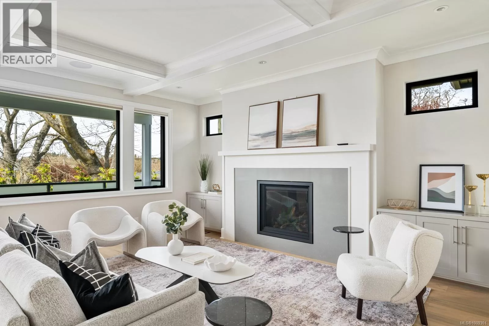 House for rent: 1918 Shotbolt Rd, Victoria, British Columbia V8S 1H2