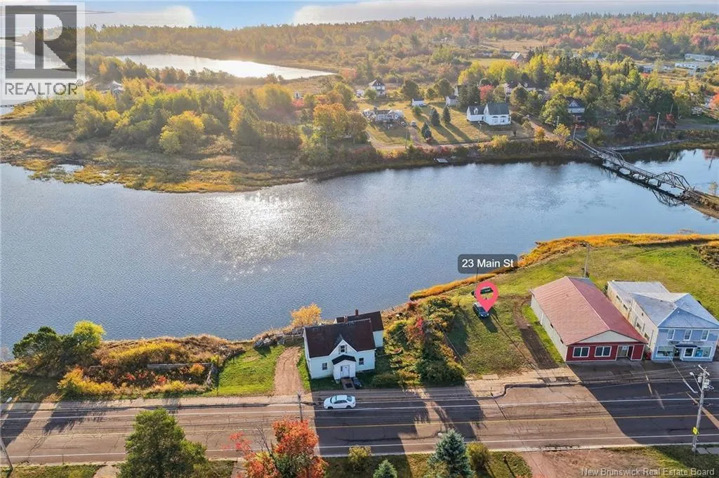 19-23 East Main Street, Port Elgin, New Brunswick E4M 2X8