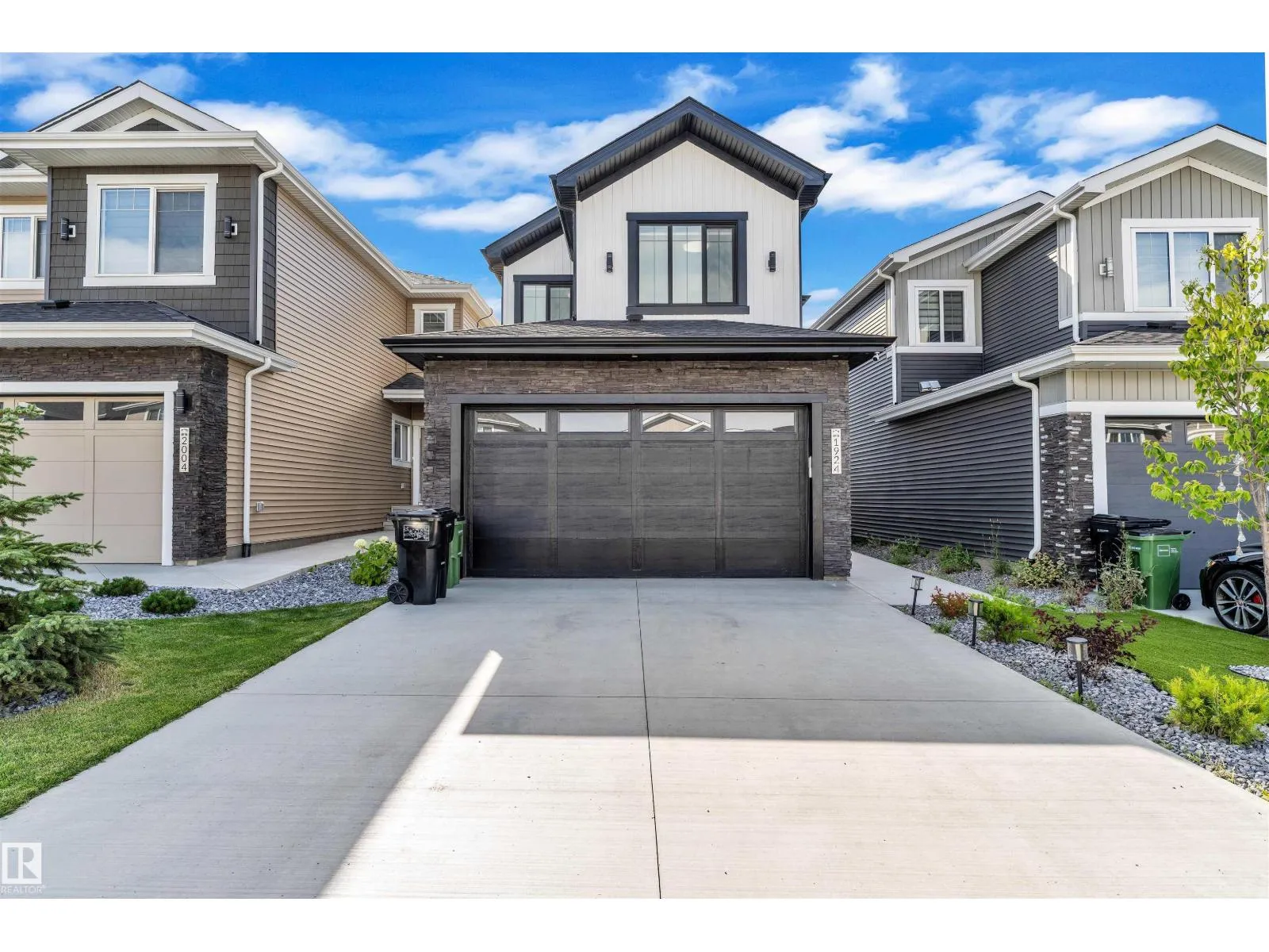 House for rent: 1924 164 St Sw, Edmonton, Alberta T6W 5J9