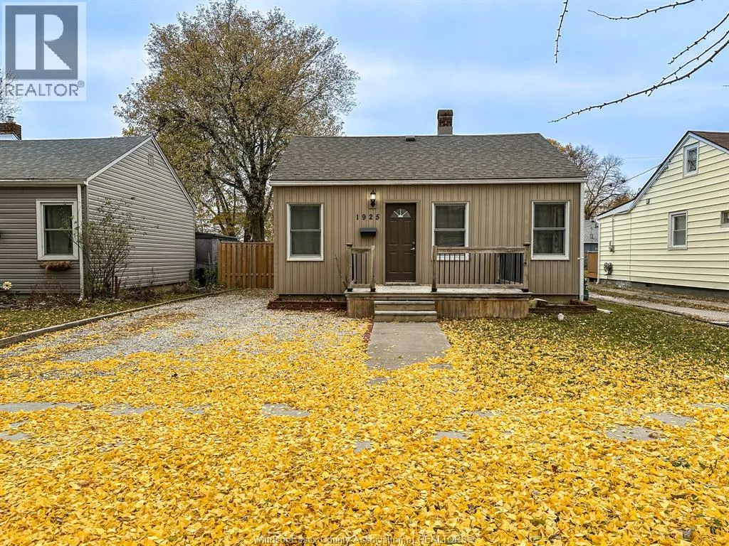 House for rent: 1925 Aubin, Windsor, Ontario N8W 4L2