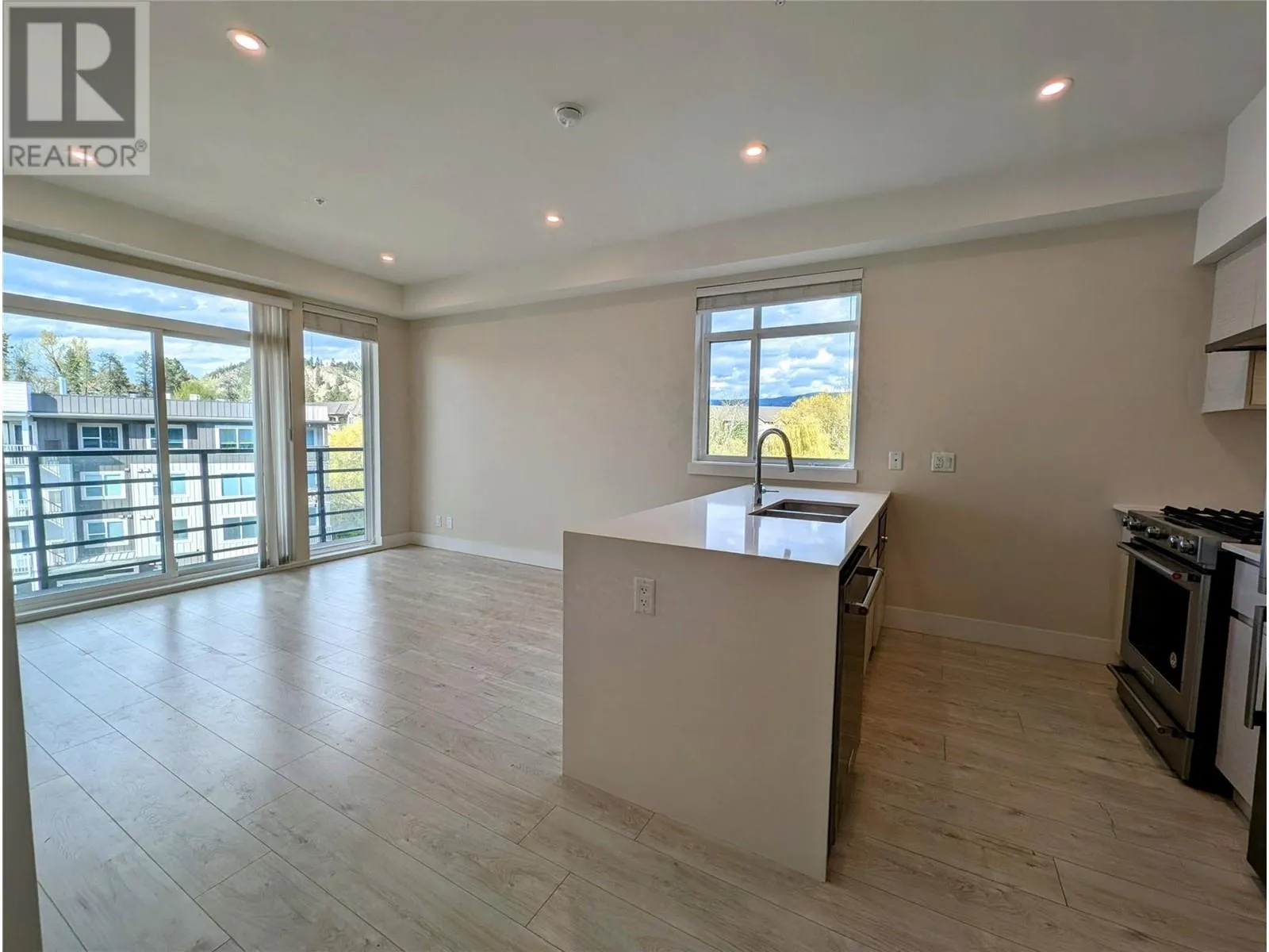 Apartment for rent: 1925 Enterprise Way Unit# 403, Kelowna, British Columbia V1Y 4P7