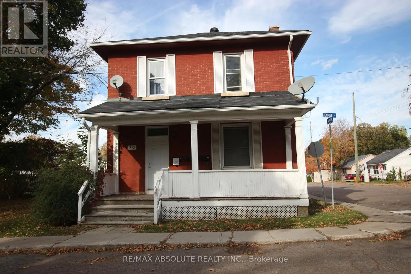 Triplex for rent: 193 Jennet Street, Renfrew, Ontario K7V 3C2