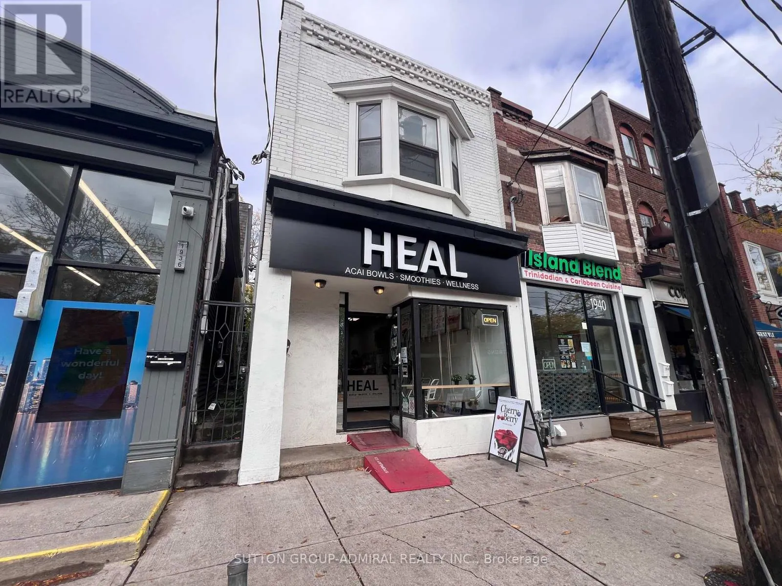 1938 Queen Street E, Toronto, Ontario M4L 1H6