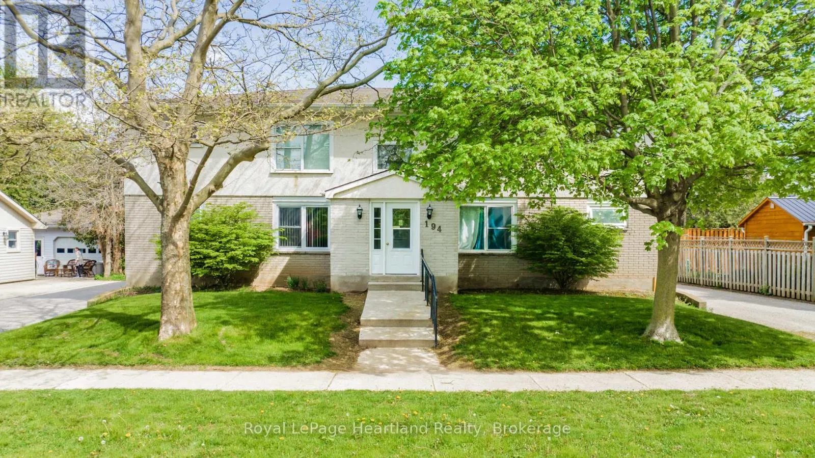 Multi-Family for rent: 194 Bennett Street W, Goderich), Ontario N7A 1X8